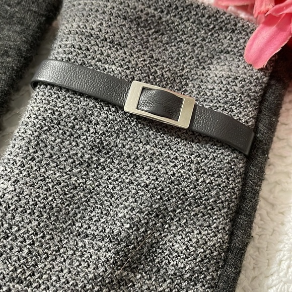 Joe Fresh stylish fleece lined gloves with tech friendly finger tip - Picture 2 of 6